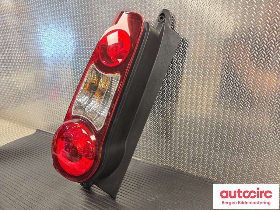 Baklykt venstre til Citroën Berlingo 2015-2019 (Type II, Fase 2)  (CITROEN|96 772 055 80|16 800 226 80|)
