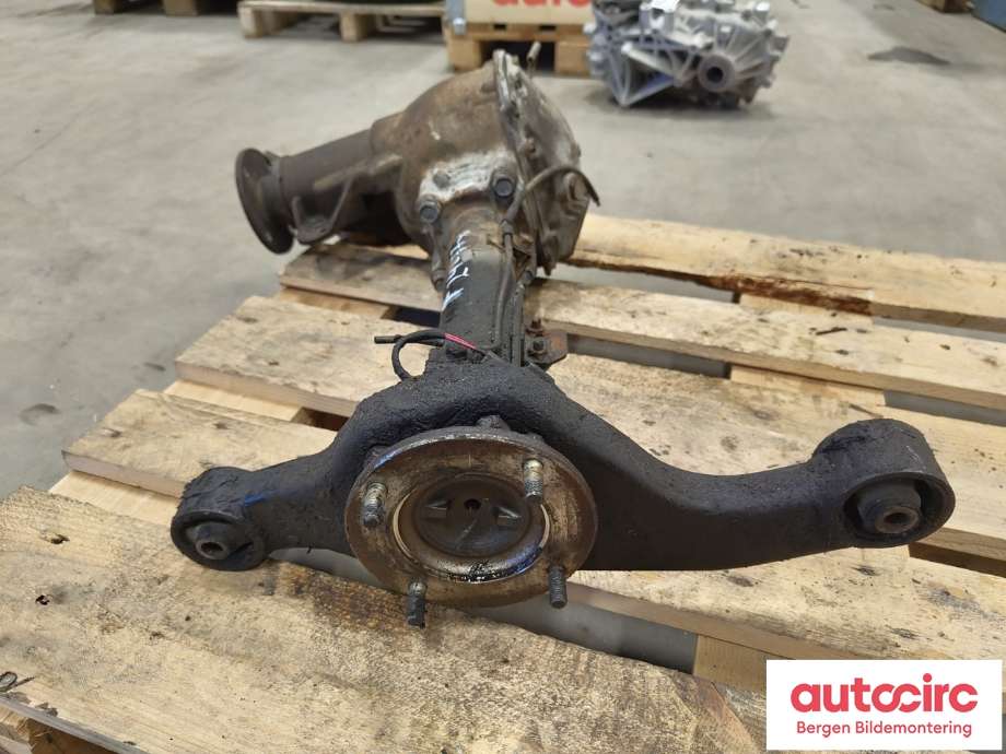 Kardang til Mitsubishi Pajero 2007-2016 (Type IV, Fase 1)  (MITSUBISHI|MR548646|)