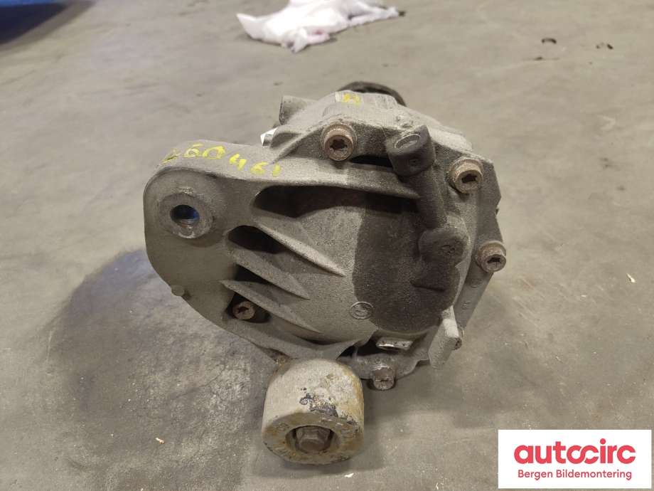 Kardang klokke bak til BMW 5-Serie 2010-2017 (F10/F11) (F10/F11) (BMW|33 10 7 584 448|)