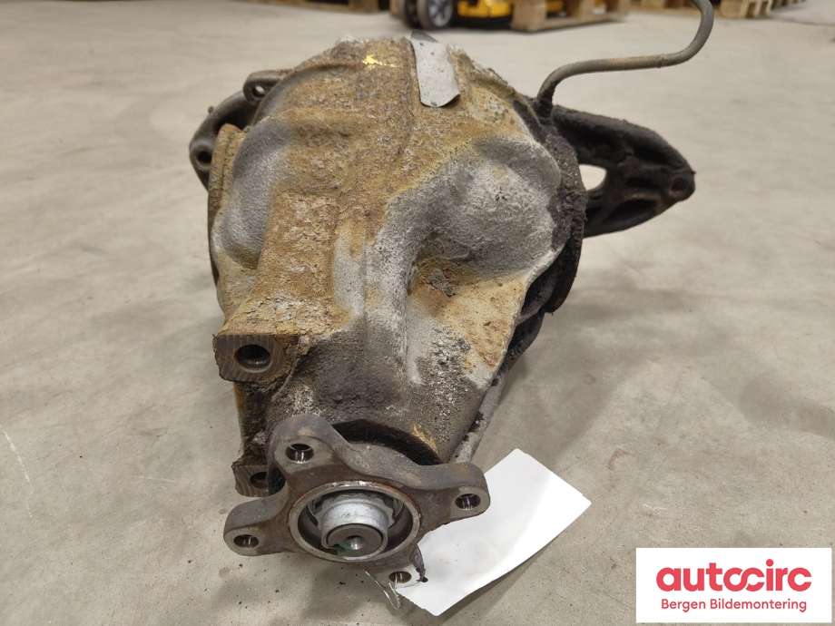 Kardang klokke bak til Mercedes Vito/Viano 2004-2010 (Fase 1) (W639) (W639) (MERCEDES|A 639 350 14 14|A 639 350 32 14|)