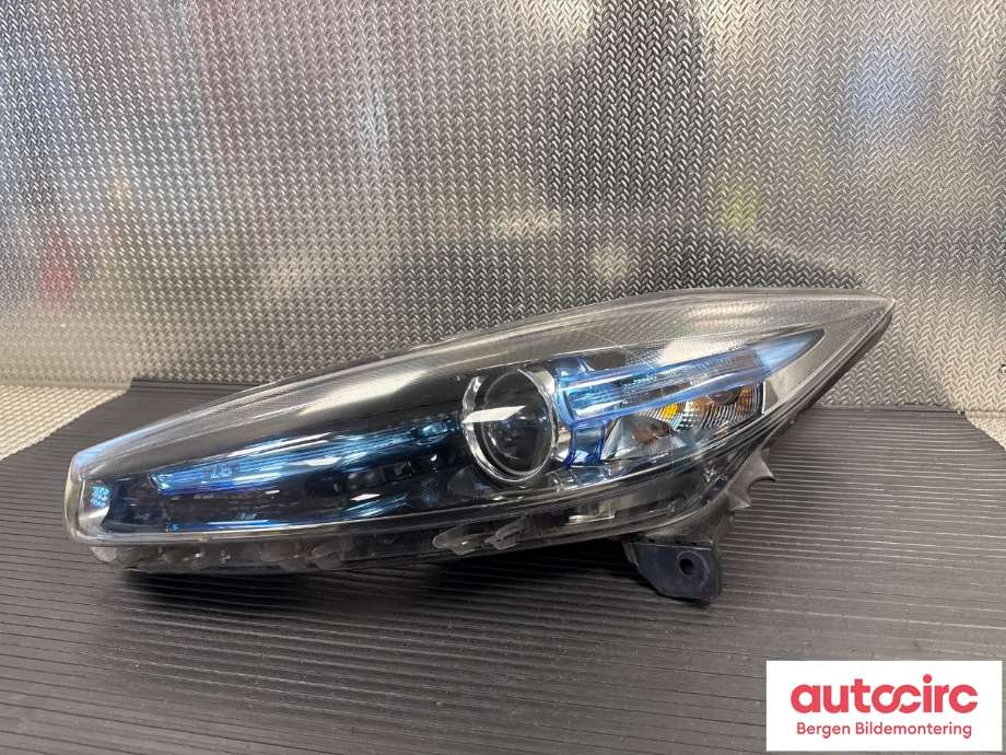 Frontlykt venstre halogen til Renault Zoe 2013-2019 (Fase 1) (RENAULT|260609522R|)