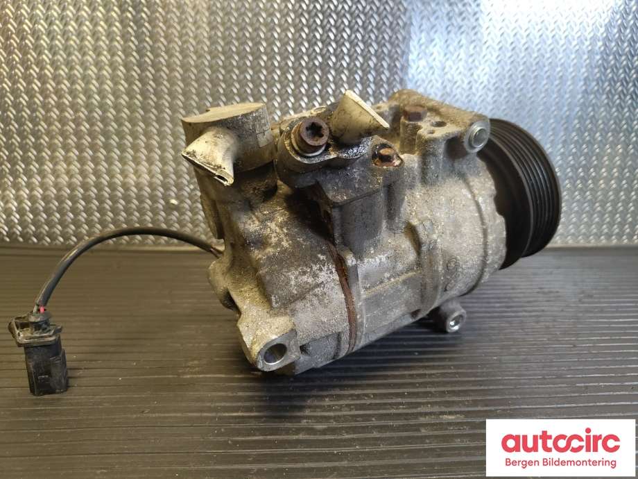 Aircondition kompressor til VW Transporter / Caravelle 2009-2015 (Fase 2) (T5) (T5) (VOLKSWAGEN|7E0 820 803 G|)