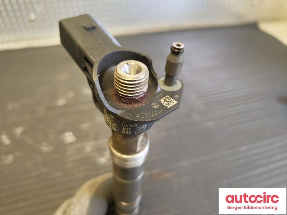 Dyse innsprøyting diesel til VW Transporter / Caravelle 2009-2015 (Fase 2) (T5) (T5) (VOLKSWAGEN|03L130277C|)