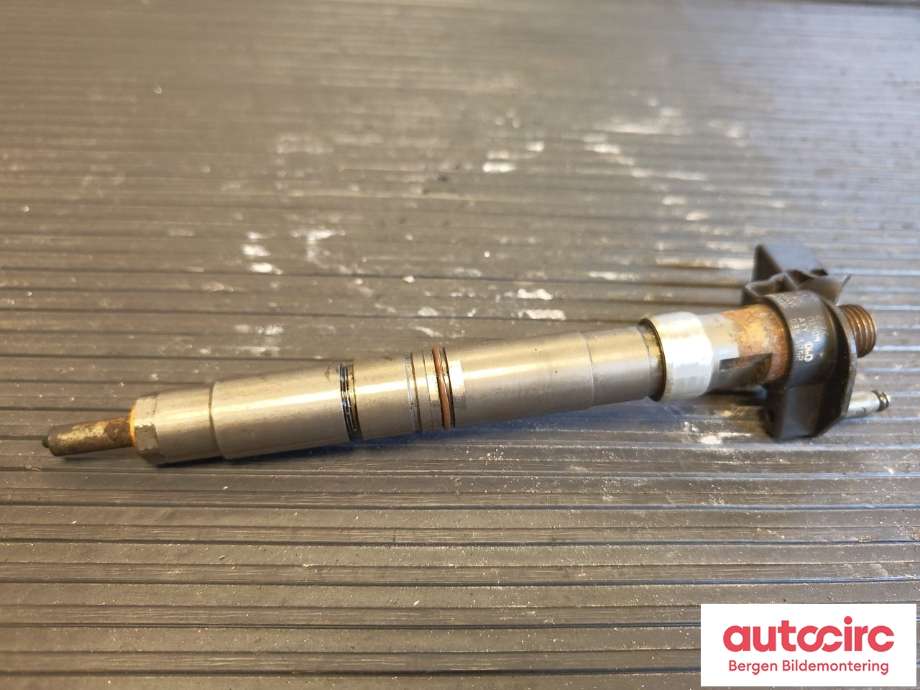 Dyse innsprøyting diesel til VW Transporter / Caravelle 2009-2015 (Fase 2) (T5) (T5) (VOLKSWAGEN|03L130277C|)