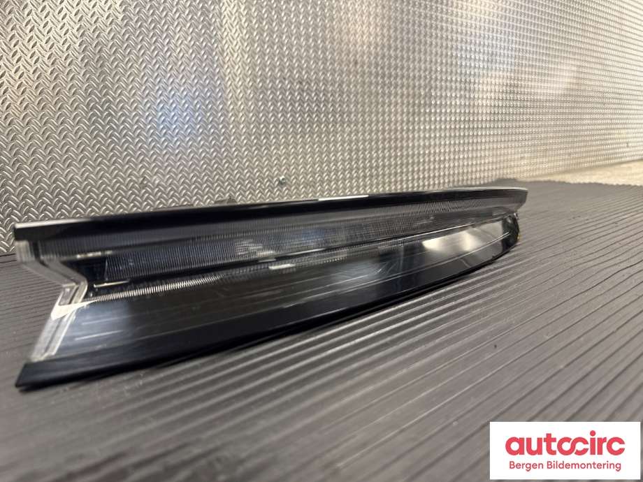 Baklykt høyre til Porsche Taycan 2019-->>  (PORSCHE|9J1 945 092 G|9J1 945 092 D|9J1 945 092 F)