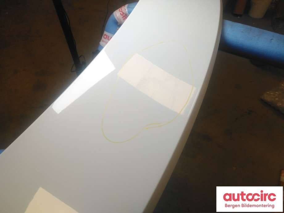Spoiler bakluke til Porsche Taycan 2019-->> (PORSCHE|9J1 827 933 B|)
