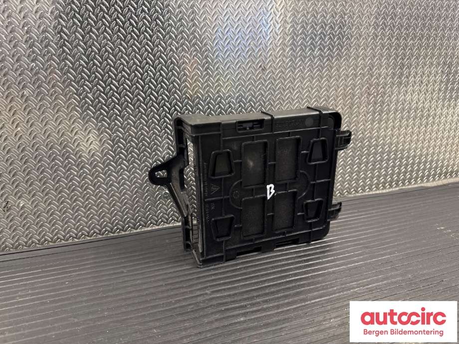 Styreenhet comfort (BCM) til Porsche Taycan 2019-->>  (PORSCHE|PAA 907 064|992 907 064  AK|)