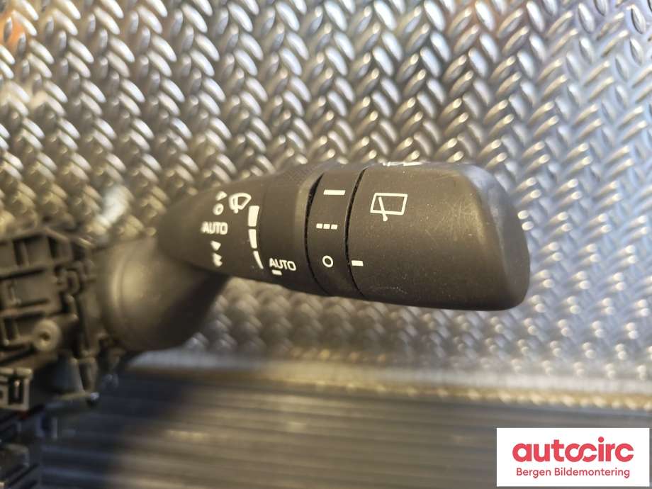 Bryter combi til Toyota Yaris Cross (SUV) 2021-->>  (TOYOTA|8465202A50|8445033040|8430802100)
