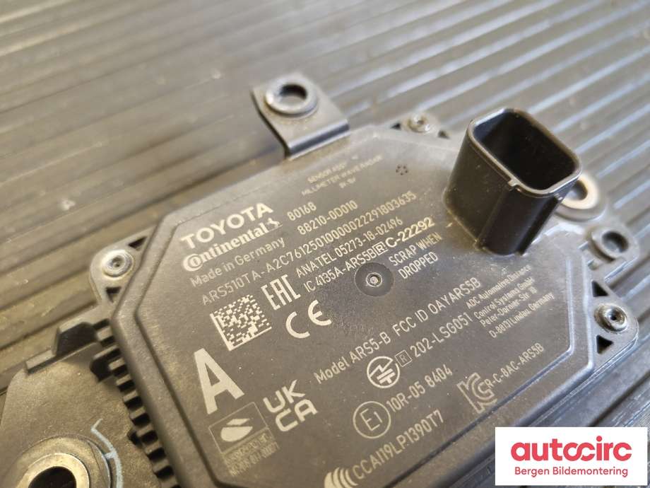 Sensor radar til Toyota Yaris Cross (SUV) 2021-->>  (TOYOTA|882100D010|)