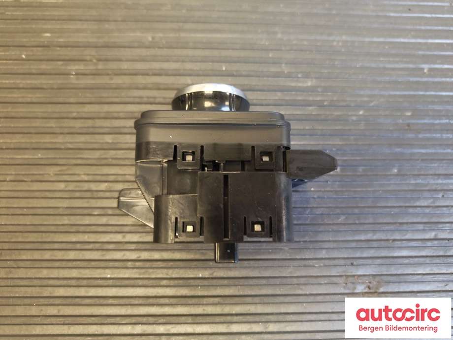 Bryter diverse til Toyota Yaris Cross (SUV) 2021-->>  (TOYOTA|849700D040|)