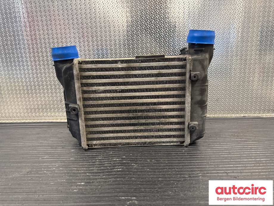 Intercooler til Audi A4, 2004-2008 (Type III) (B7) (B7) (AUDI|8E0 145 805 N)