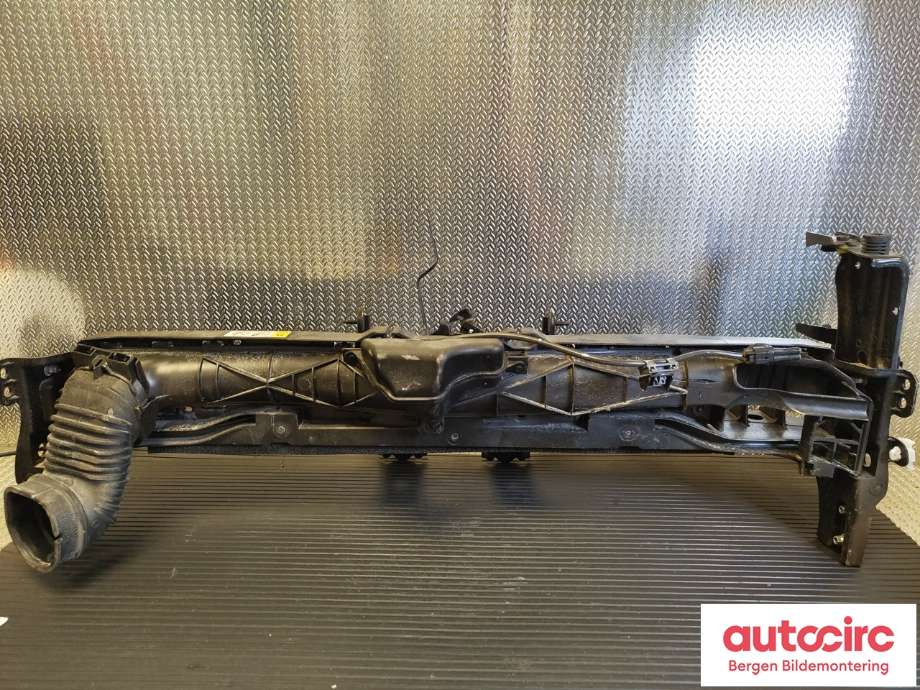 Frontplate øvre til Toyota Yaris Cross (SUV) 2021-->>  (TOYOTA|53213K0011|535100DA00|)