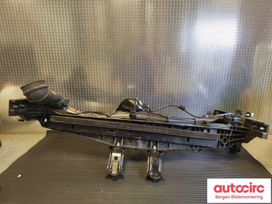 Frontplate øvre til Toyota Yaris Cross (SUV) 2021-->>  (TOYOTA|53213K0011|535100DA00|)