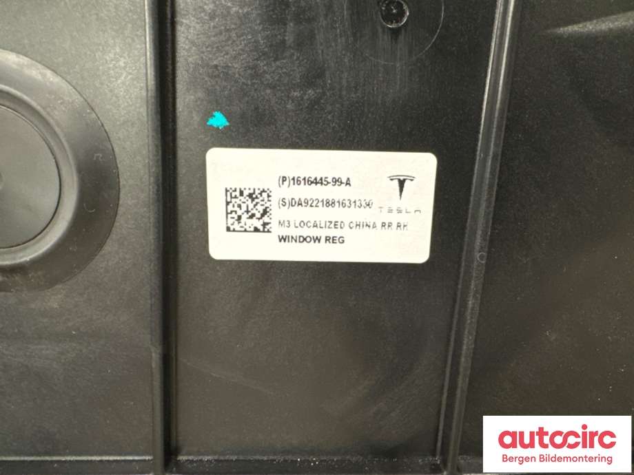 Ruteheis høyre til Tesla Model 3 2018-2023 (Fase 1)  (1616445-99-A)