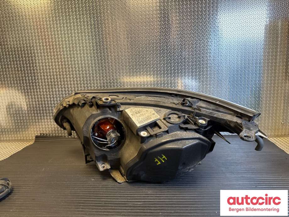 Frontlykt høyre halogen til BMW 5-Serie 2003-2010 (E60/E61) (E60/E61) (BMW|63 12 7 177 728|)