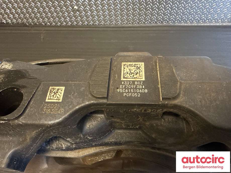 Bremsecaliper høyre foran til Porsche Macan 2014-->> (95B) (95B) (PORSCHE|95C 615 124 AK|95C 615 124 Q|)