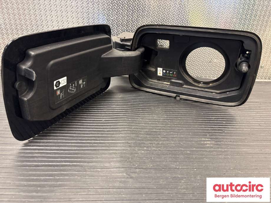 Batterilader inntak/luke til Citroën C5, Aircross 2019-->> (CITROEN|98 331 401 80|)