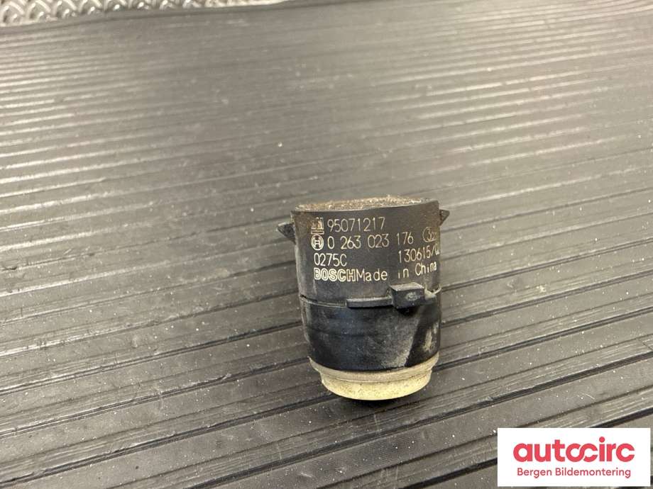 Parkeringssensor foran til Opel Mokka 2012-2016 (Type I, Fase 1)  (OPEL|39006734|13332755|93191445)