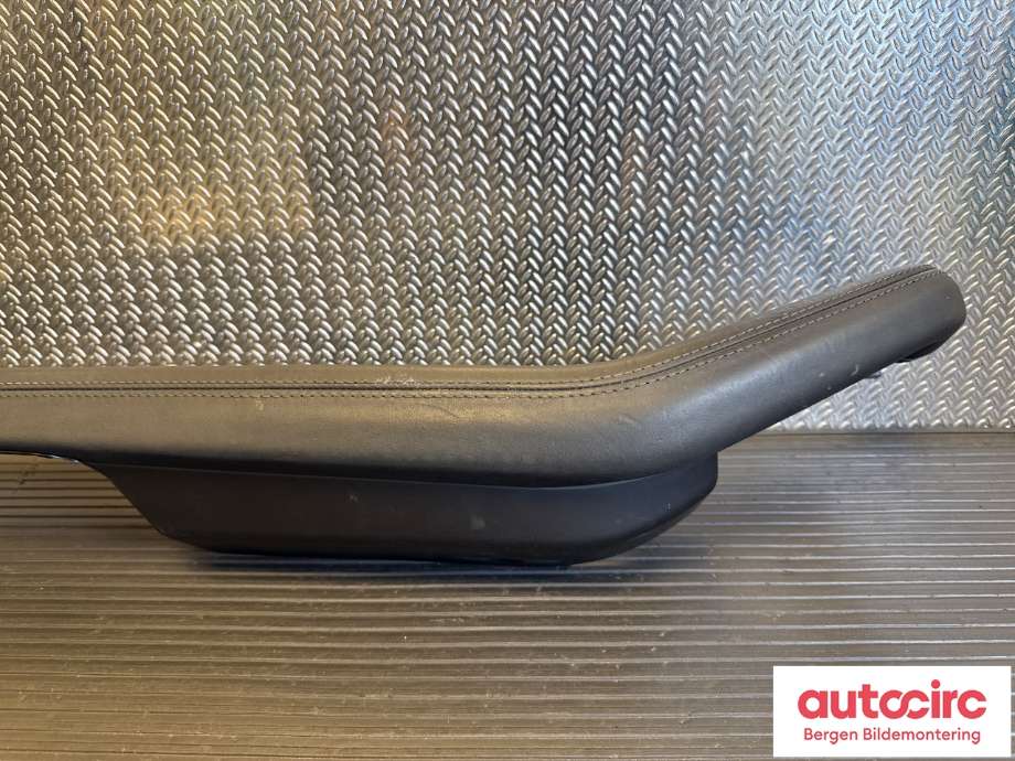 Sete armlene lokk til Porsche Macan 2014-->> (95B) (95B) (PORSCHE|95C 867 069 A|)