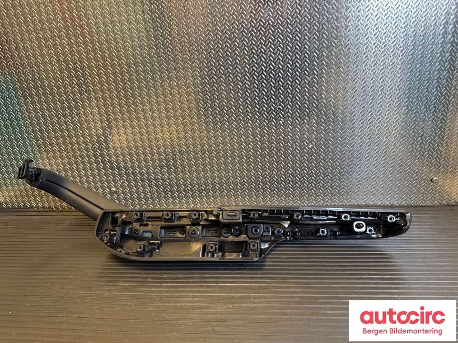 Sete armlene lokk til Porsche Macan 2014-->> (95B) (95B) (PORSCHE|95C 867 069 A|)