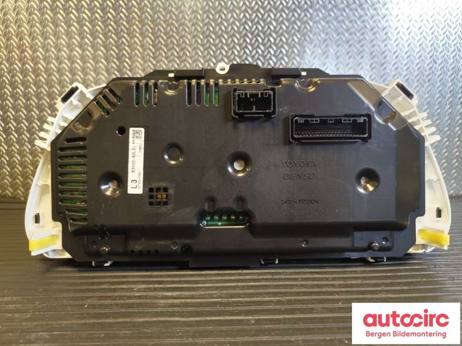 Instrumentpanel til Toyota RAV4 2013-2015 (Type IV, Fase 1)  (TOYOTA|8380042L31|)