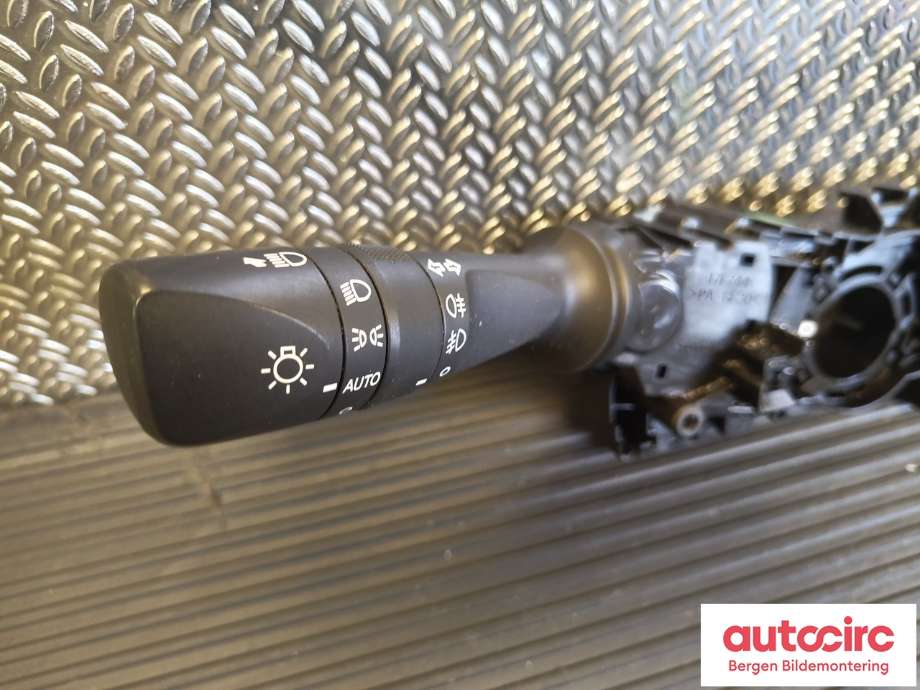 Bryter combi til Toyota RAV4 2013-2015 (Type IV, Fase 1)  (TOYOTA|8465212A90|8414033250|)