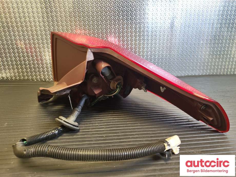 Baklykt venstre til Toyota RAV4 2013-2015 (Type IV, Fase 1) (TOYOTA|8156142171|)
