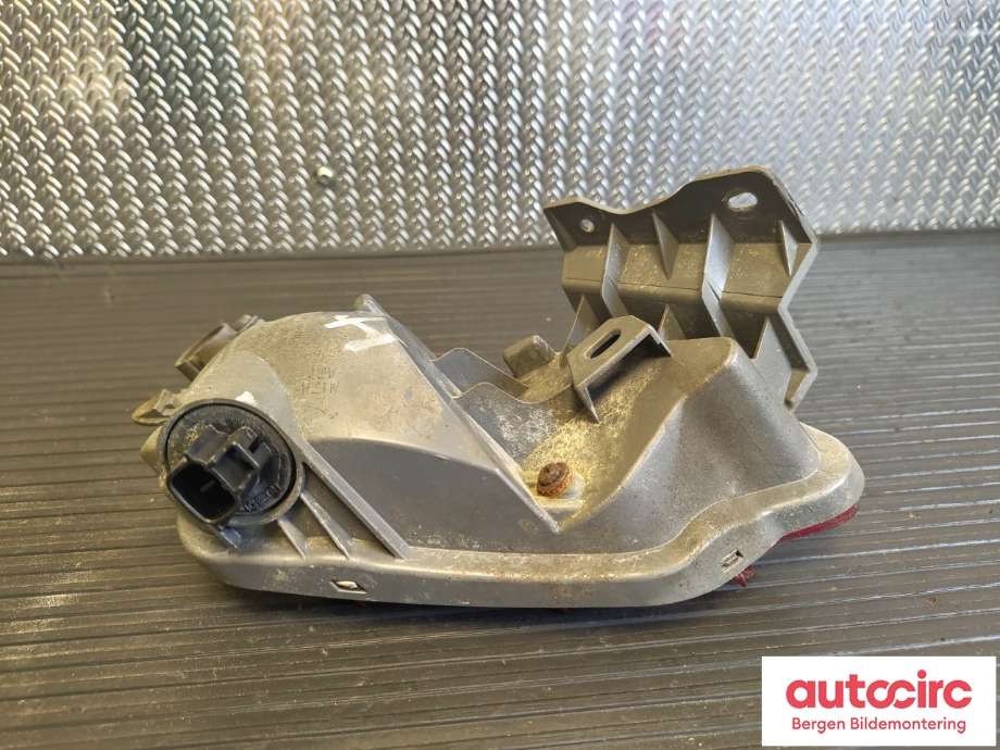 Baklykt fra støtfanger til Toyota RAV4 2013-2015 (Type IV, Fase 1) (TOYOTA|8148042050|)