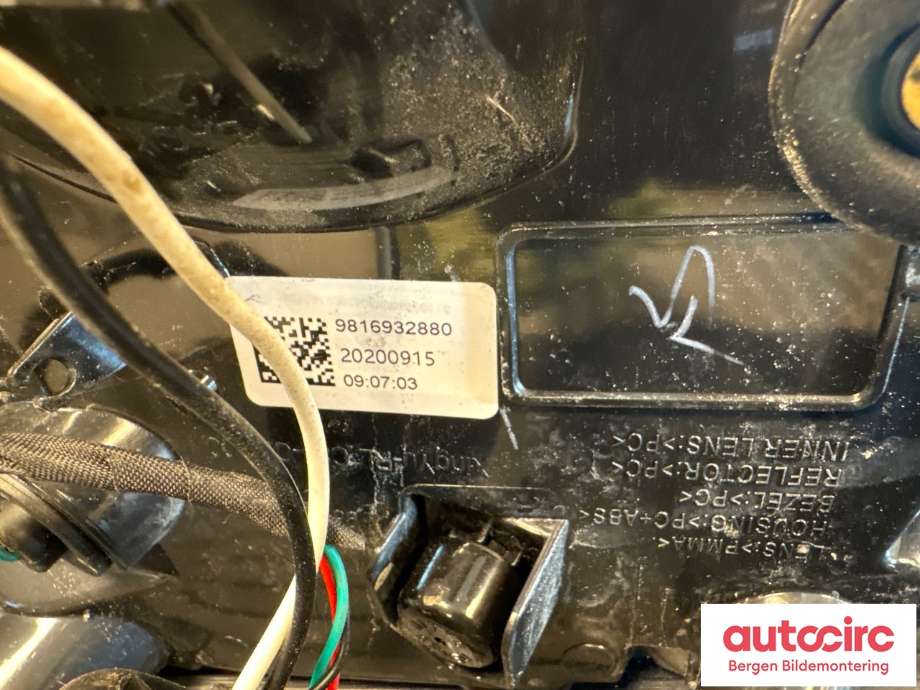 Baklykt venstre indre til Citroën C5, Aircross 2019-->> (CITROEN|98 169 328 80|)