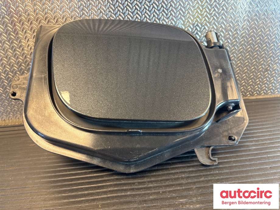 Batterilader inntak/luke til Porsche Macan, 2014-->> (95B) (95B) (PORSCHE|95C 810 002 C)