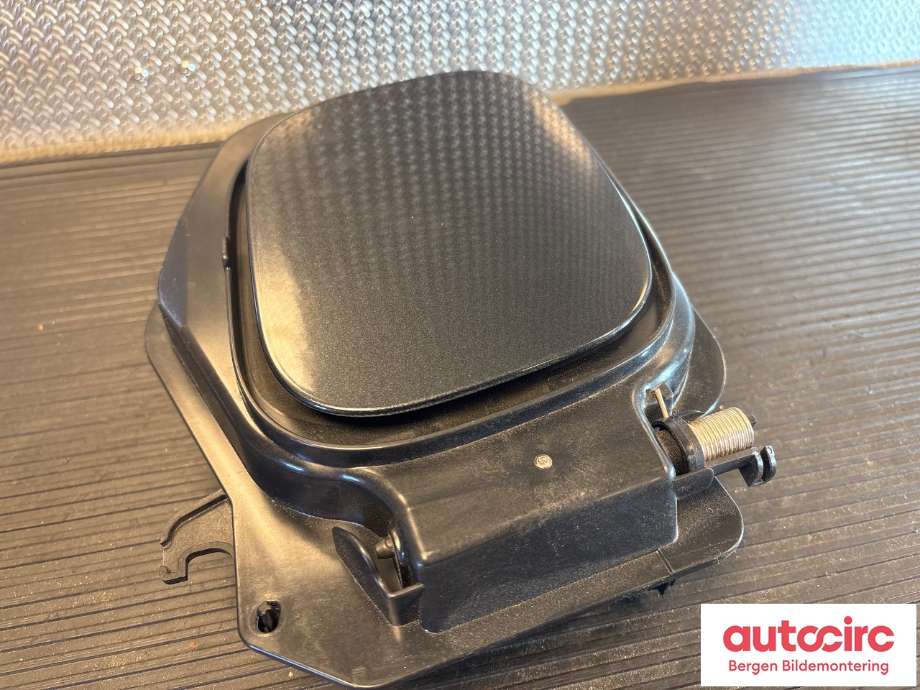 Batterilader inntak/luke til Porsche Macan 2014-->> (95B) (95B) (PORSCHE|95C 810 002 C|95C 810 394 C|95C 810 002 A)