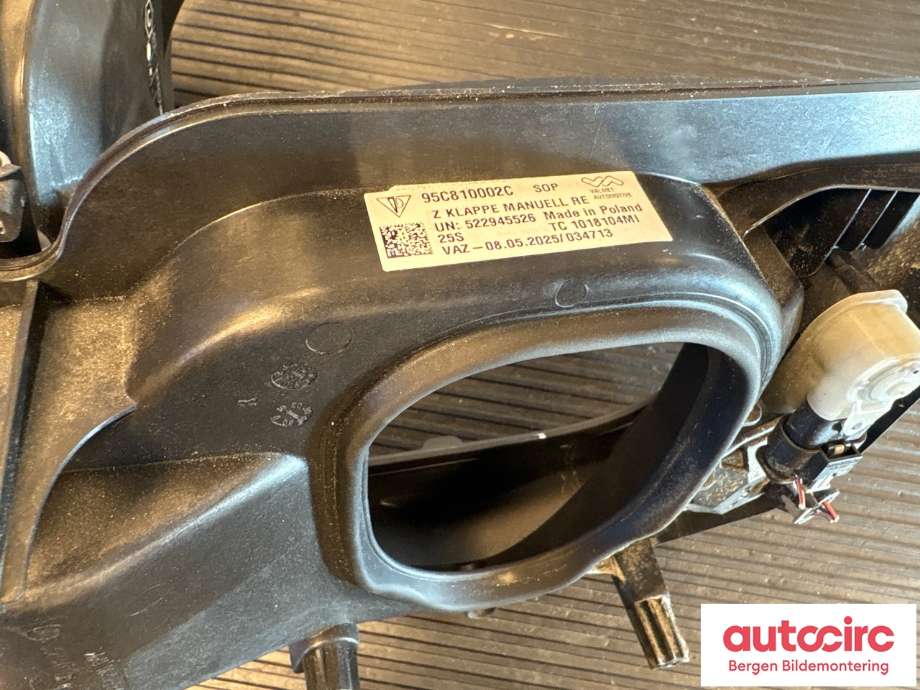 Batterilader inntak/luke til Porsche Macan 2014-->> (95B) (95B) (PORSCHE|95C 810 002 C|95C 810 394 C|95C 810 002 A)