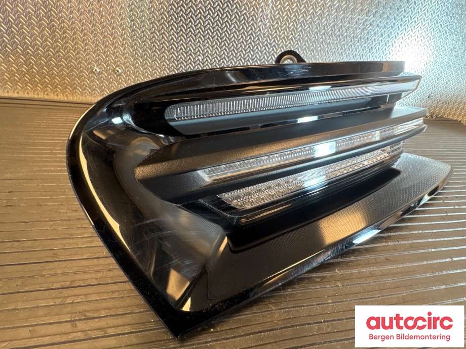 Baklykt venstre til Porsche Macan 2014-->> (95B) (95B) (PORSCHE|95C 945 095 AB|)