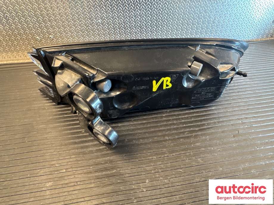 Baklykt venstre til Porsche Macan 2014-->> (95B) (95B) (PORSCHE|95C 945 095 AB|)
