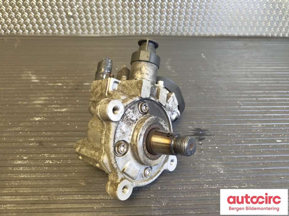 Dieselpumpe til VW Caddy 2015-2020 (Type III, Fase 3)  (VOLKSWAGEN|04L130755D|)