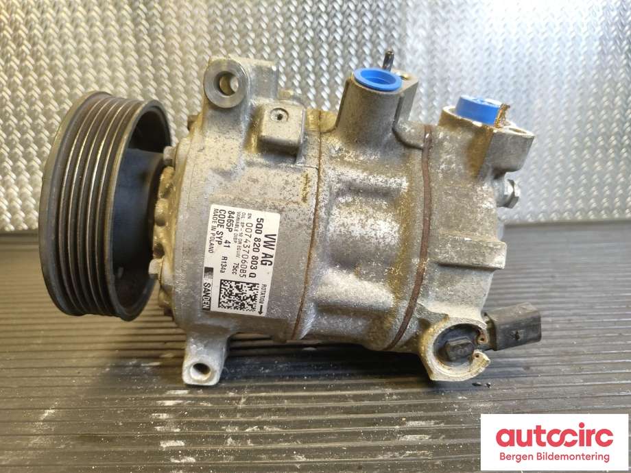 Aircondition kompressor til VW Caddy 2015-2020 (Type III, Fase 3)  (VOLKSWAGEN|5Q0 820 803 F|)