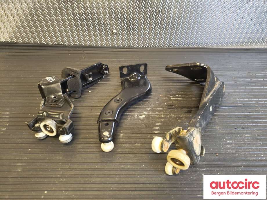 Diverse deler til VW Caddy 2015-2020 (Type III, Fase 3)  (VOLKSWAGEN|2K0 843 397 B|2K0 843 435 B|2K0 843 335 A)