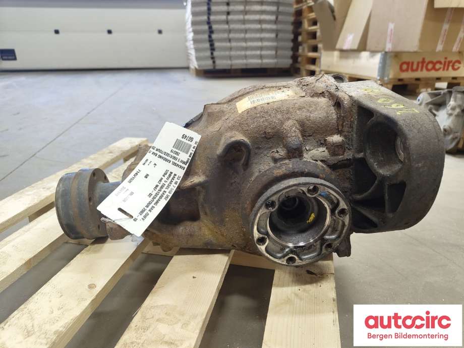 Kardang klokke bak til BMW 5-Serie 2003-2010 (E60/E61) (E60/E61) (BMW|33 10 7 560 592|)