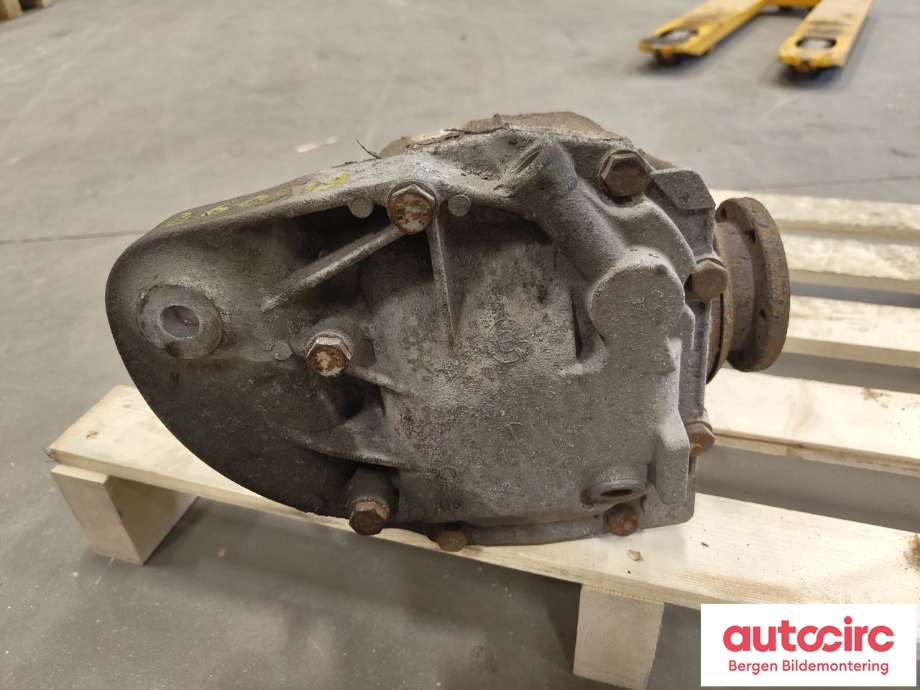 Kardang klokke bak til BMW 5-Serie 2003-2010 (E60/E61) (E60/E61) (BMW|33 10 7 560 592|)