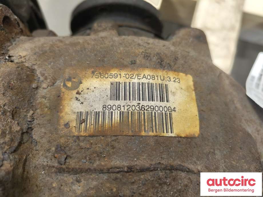 Kardang klokke bak til BMW 5-Serie 2003-2010 (E60/E61) (E60/E61) (BMW|33 10 7 560 592|)