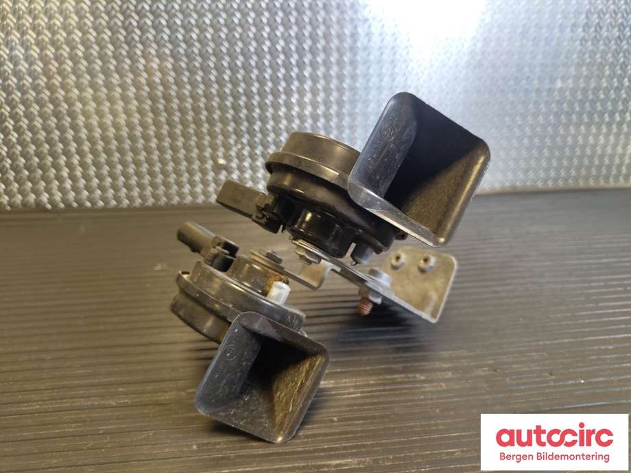Horn/signalhorn til Porsche Taycan 2019-->>  (PORSCHE|9J1 951 201|)