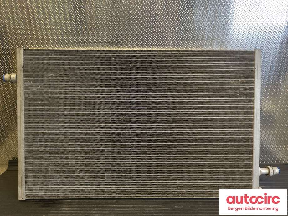 Radiator (automat gir) til Jaguar I-PACE 2018-->>  (JAGUAR|T4K9610||J9D38D100AA)