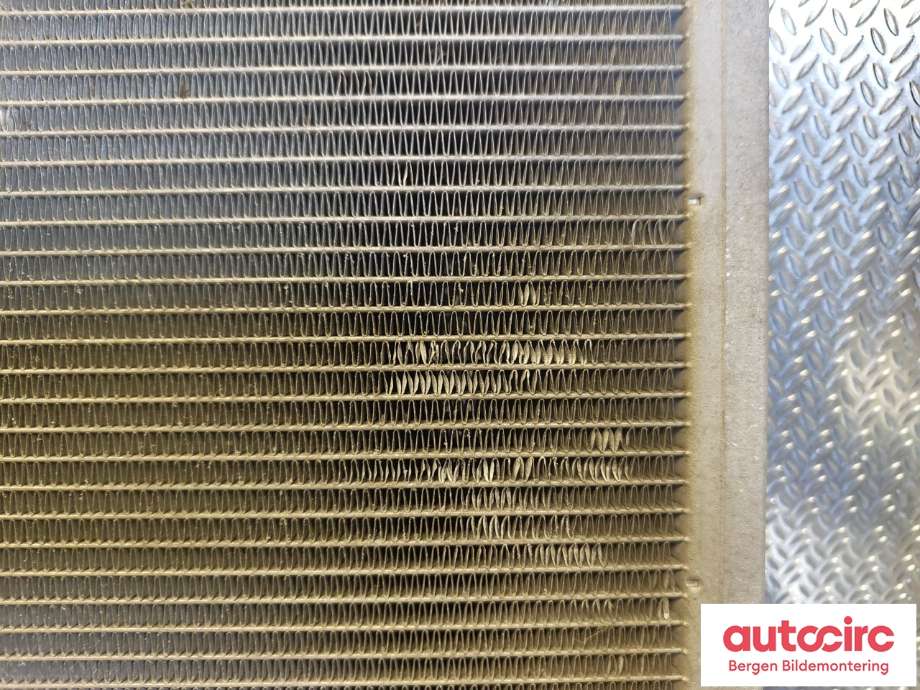 Radiator (automat gir) til Jaguar I-PACE 2018-->>  (JAGUAR|T4K9610||J9D38D100AA)