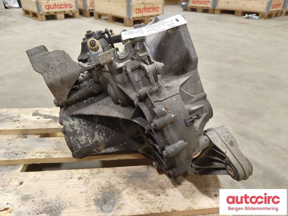 Girkasse manuell 6-trinn til Ford Focus 2011-2014 (Type III, Fase 1)  (FORD|1836350|RMAV6R-7002-KJ|2255835)
