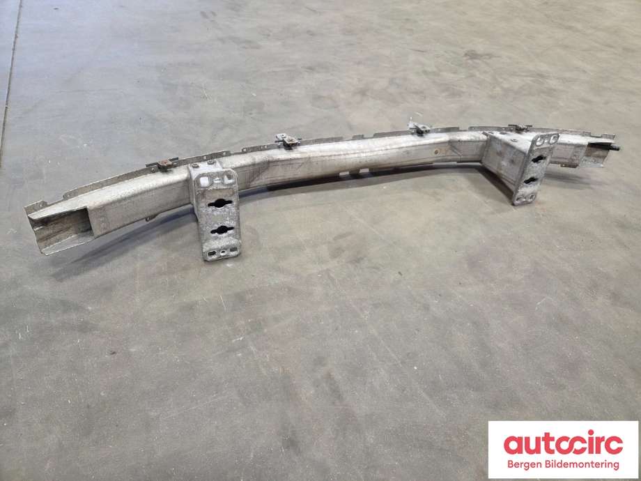 Støtfangerforsterkning foran til BMW 5-Serie 2003-2010 (E60/E61) (E60/E61) (BMW|51 11 7 148 586|)