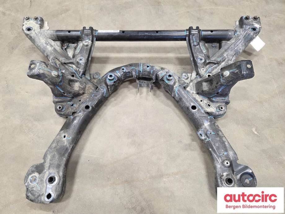 Diverse deler til Tesla Model Y 2021-2024 (Type I)  (TESLA|1044531-01-B|)