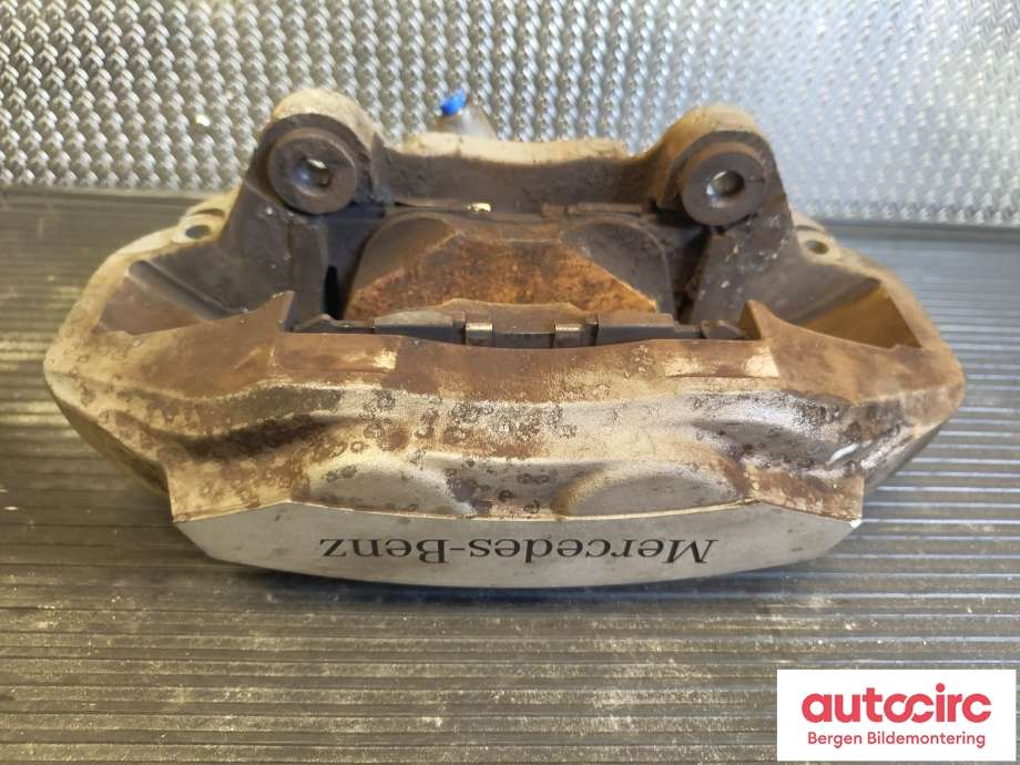 Bremsecaliper høyre foran til Mercedes EQC 2019-->> (MERCEDES|A 000 421 01 00|)