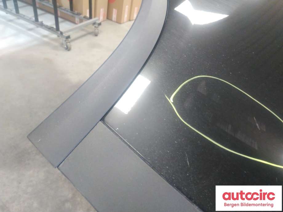 Dør høyre bak til Tesla Model X 2016-->> (TESLA|1028791-E0-K|1034903-00-M|)