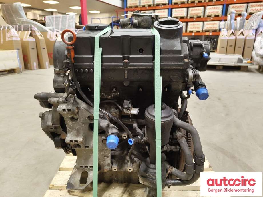 Motor diesel til VW Transporter / Caravelle 2003-2009 (Fase 1) (T5) (T5) (VOLKSWAGEN|03G 100 098 KX|)