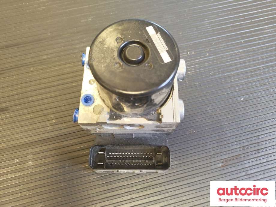 ABS sentral til Mercedes C-Klasse 2007-2011 (Fase 1) (W204) (W204) (MERCEDES|A2044315512|)